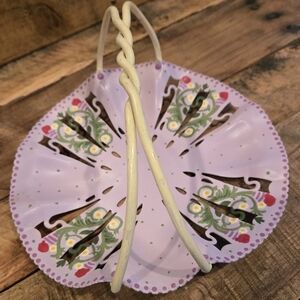 Upcycled vtg metal basket lavender flowers handpainted
